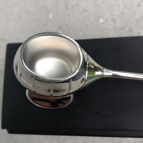 Silver plate candle snuffer - Picture 4 of 4